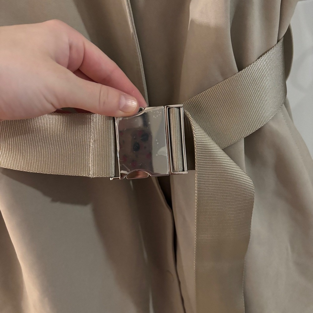 Lululemon Always There Short Trench Coat Size 10 Belted Jacket light beige EUC - Picture 7 of 10